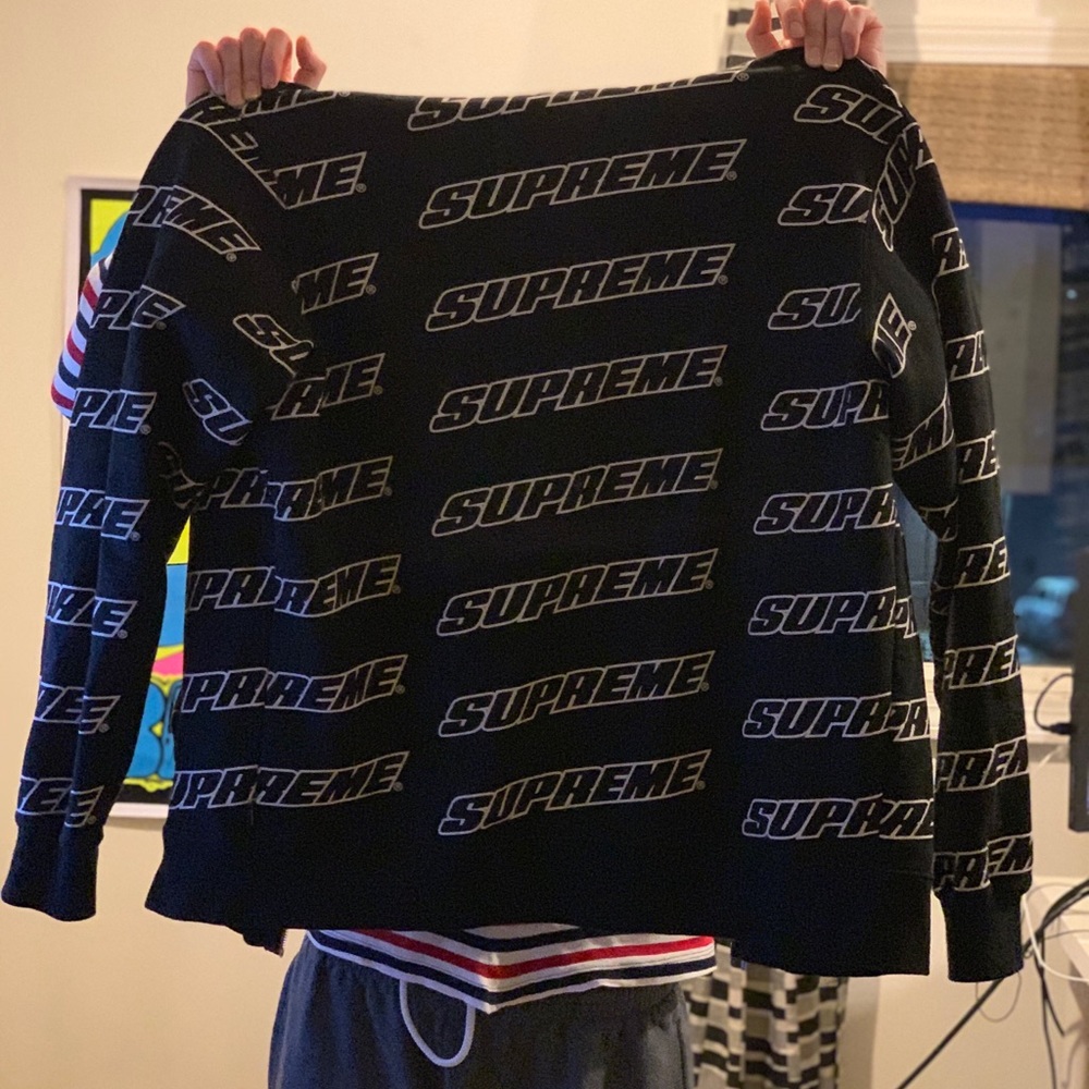 Supreme repeat - Picture 2 of 6